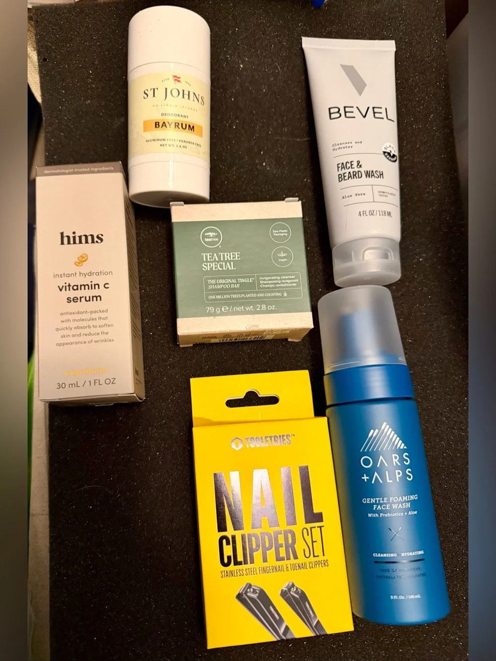 A Wonderful Bundle for Man of Skincare, Body, Hair & Tools NEW